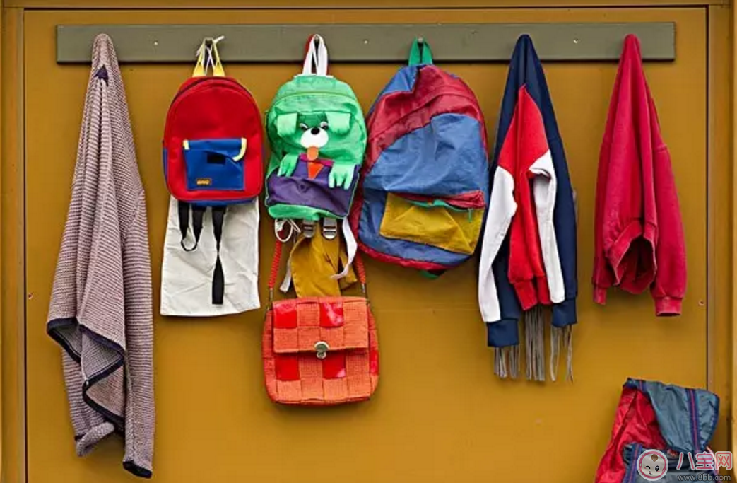 開學(xué)季書包如何挑選  雙肩包VS拉桿包？