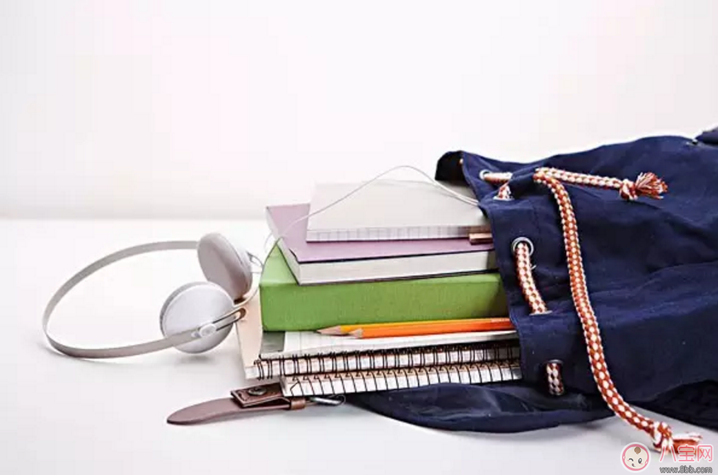 開學(xué)季書包如何挑選  雙肩包VS拉桿包？
