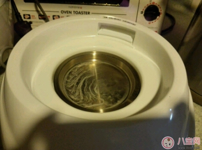 小白熊奶瓶消毒器怎么樣 小白熊嬰兒奶瓶消毒器好用嗎。