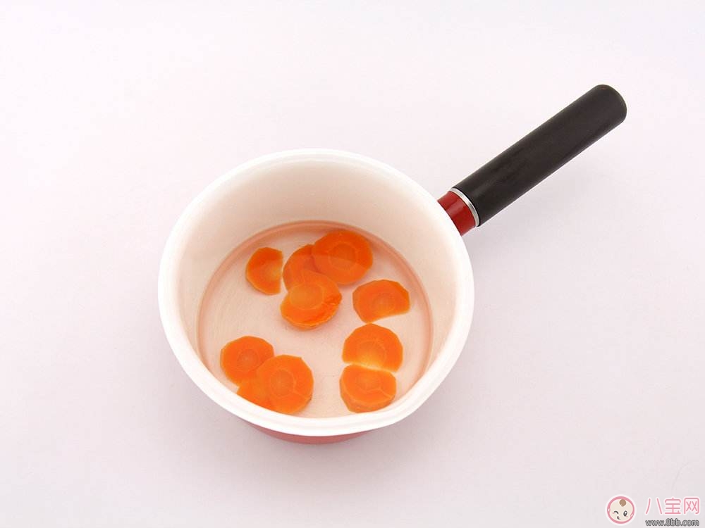 孩子不愛吃胡蘿卜 試試五分鐘胡蘿卜馬克杯蛋糕