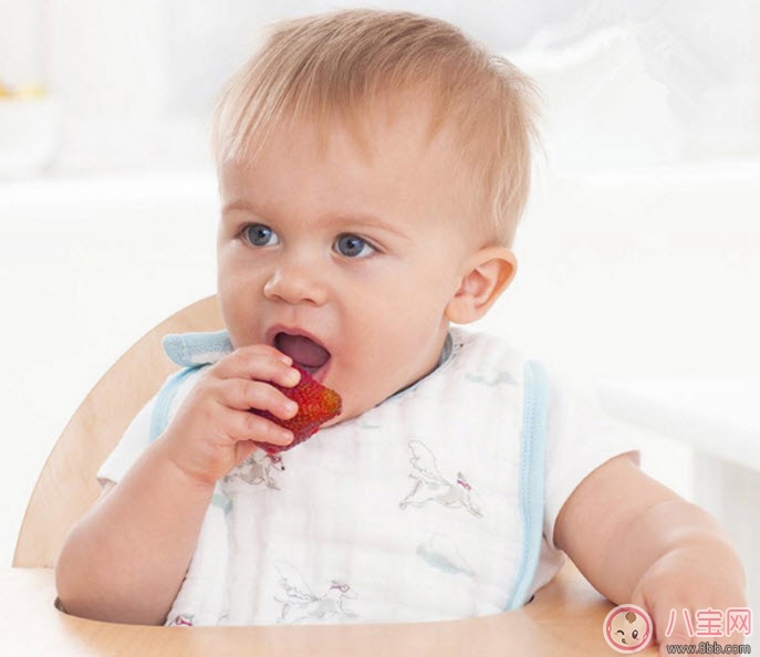 寶寶圍嘴哪種好 寶寶圍嘴如何選擇(尺寸材質顏色有講究) 寶寶圍嘴哪種好 寶寶圍嘴如何選擇(尺寸材質顏色有講究)