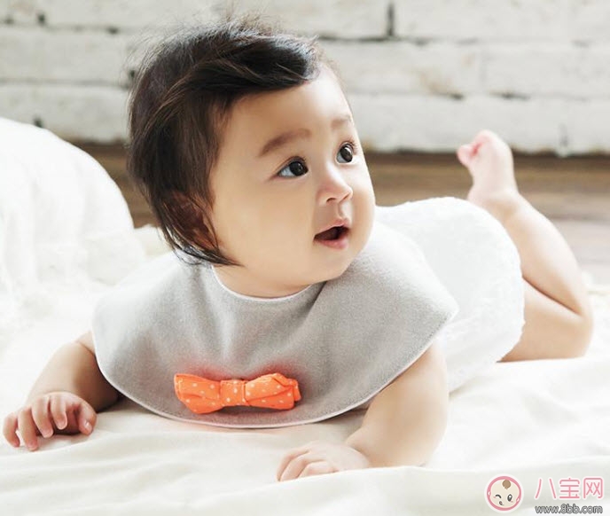 寶寶圍嘴哪種好 寶寶圍嘴如何選擇(尺寸材質顏色有講究) 寶寶圍嘴哪種好 寶寶圍嘴如何選擇(尺寸材質顏色有講究)