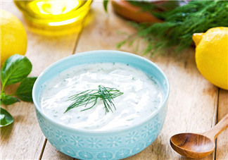 喝酸奶的好處以及注意事項(xiàng)   哪些人不能喝