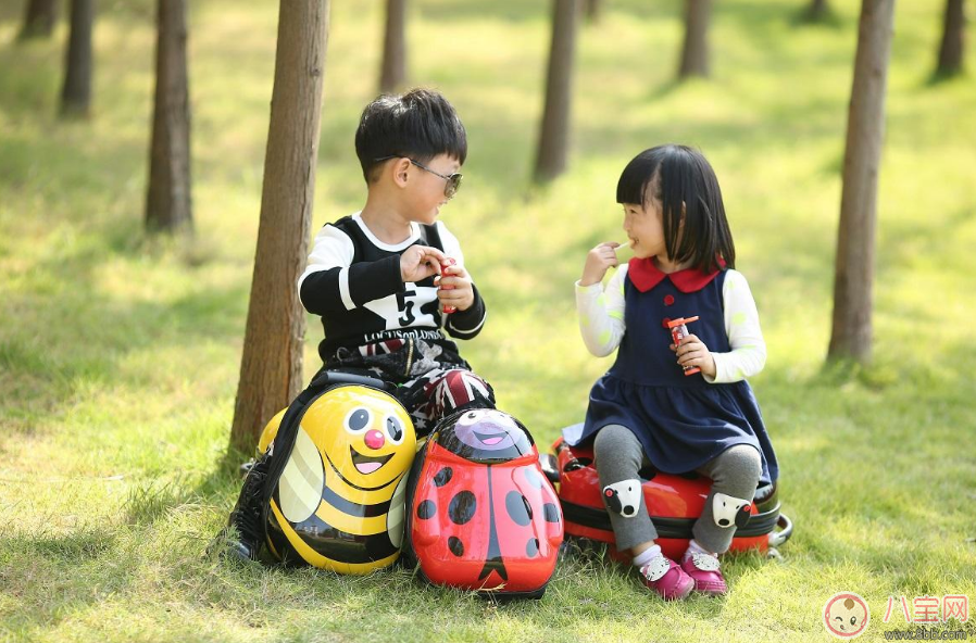 這樣選擇孩子的文具才會對孩子好 開學(xué)孩子文具選擇方法 這樣選擇孩子的文具才會對孩子好 開學(xué)孩子文具選擇方法