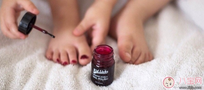 愛(ài)美也要健康的來(lái) 米粒媽伊能靜推薦指甲油Kid Licks 愛(ài)美也要健康的來(lái) 米粒媽伊能靜推薦指甲油Kid Licks