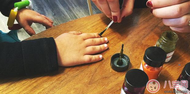 愛(ài)美也要健康的來(lái) 米粒媽伊能靜推薦指甲油Kid Licks 愛(ài)美也要健康的來(lái) 米粒媽伊能靜推薦指甲油Kid Licks