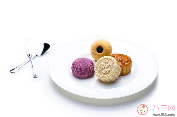 來(lái)月經(jīng)可以吃月餅嗎 吃月餅吃多了會(huì)怎么樣 來(lái)月經(jīng)可以吃月餅嗎 吃月餅吃多了會(huì)怎么樣