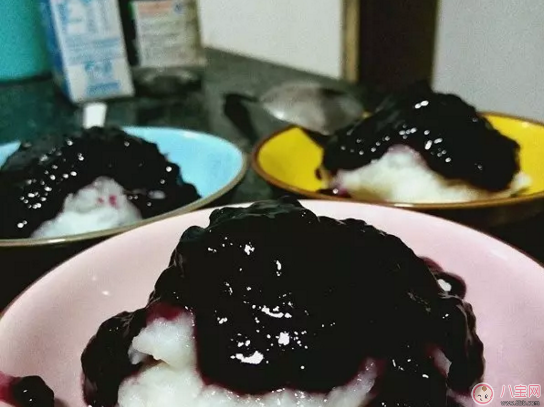 藍(lán)莓輔食營(yíng)養(yǎng)高 如何給寶寶吃