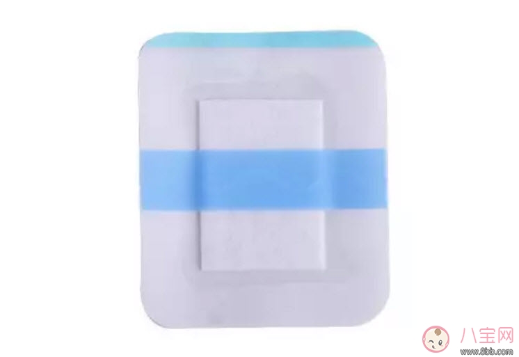 寶寶游泳貼需要準(zhǔn)備么 寶寶護臍貼用到多大