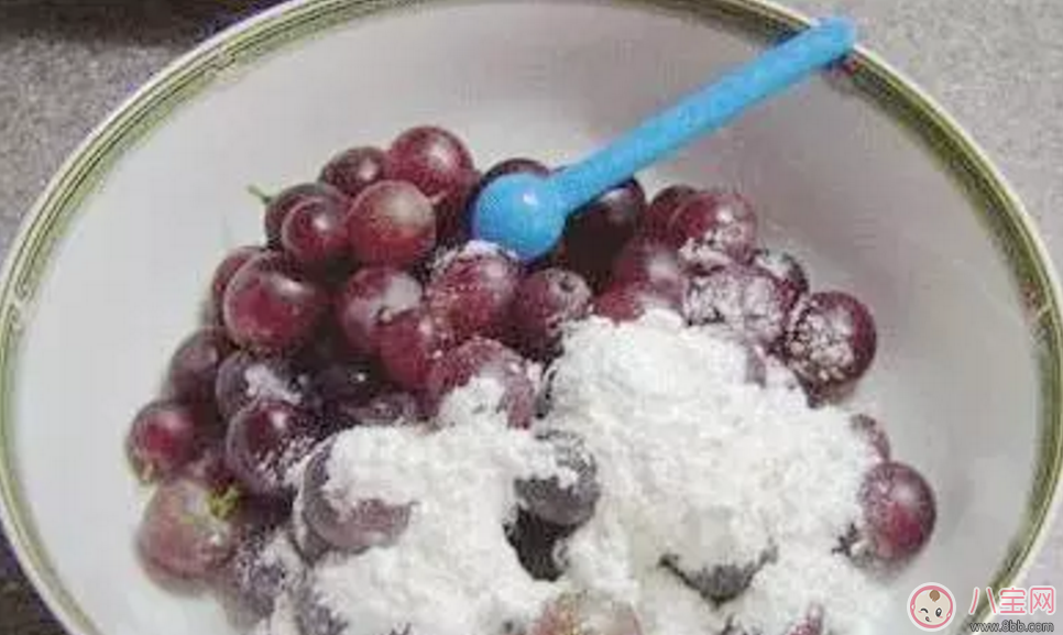 寶寶便秘不喝藥 吃葡萄就好了