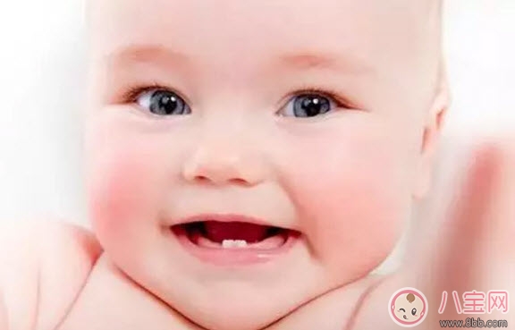 寶寶長(zhǎng)牙期間吃什么好 寶寶長(zhǎng)牙吃什么輔食食譜