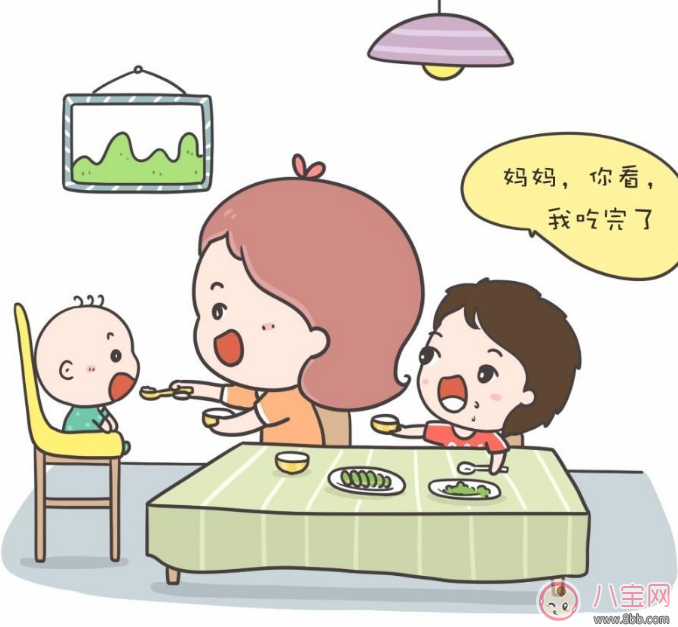 寶寶吃飯追著喂 錯(cuò)過獨(dú)立喂飯機(jī)會(huì)只能這樣