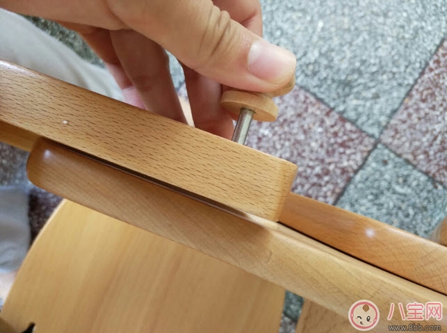 兒童餐椅什么樣的好 實(shí)木兒童餐椅測評 兒童餐椅什么樣的好 實(shí)木兒童餐椅測評