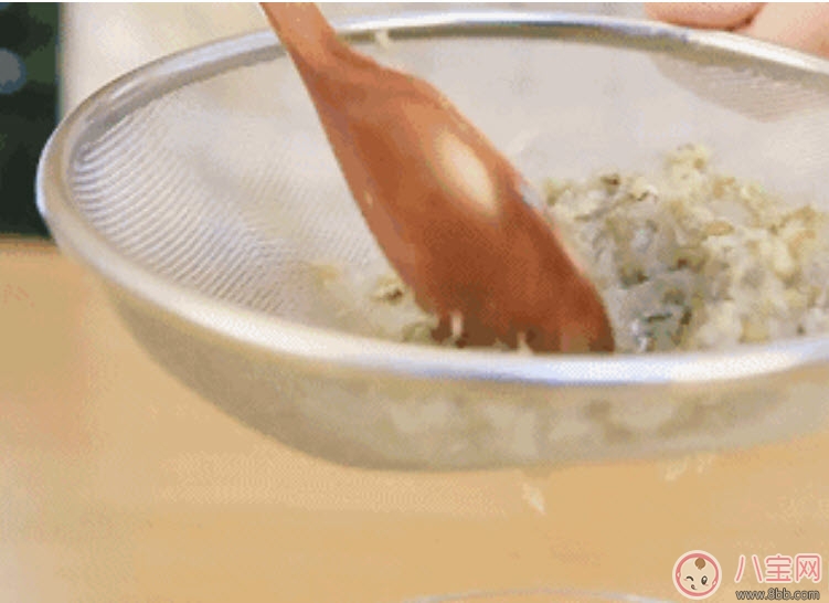 夏季輔食糕點香甜綠豆糕 美味降火還明目 夏季輔食糕點香甜綠豆糕 美味降火還明目