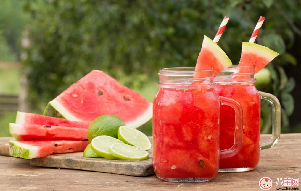 2017夏天寶寶吃西瓜好還是喝西瓜汁好 寶寶多大可以吃西瓜 2017夏天寶寶吃西瓜好還是喝西瓜汁好 寶寶多大可以吃西瓜