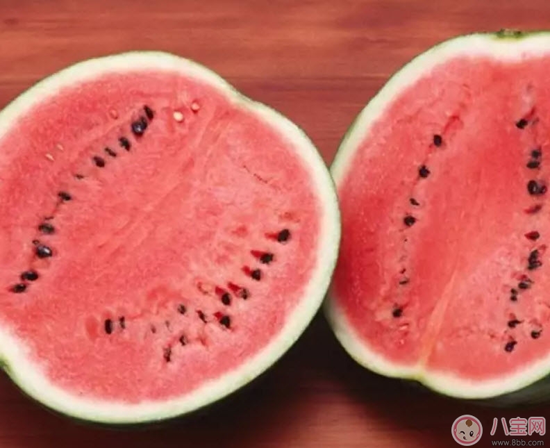 2017夏天寶寶吃西瓜好還是喝西瓜汁好 寶寶多大可以吃西瓜 2017夏天寶寶吃西瓜好還是喝西瓜汁好 寶寶多大可以吃西瓜