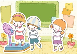 小魚兒稱體重當(dāng)場發(fā)飆 孩子體重多少算正常