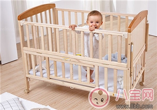 什么樣的嬰兒床好 如何選擇嬰兒床 什么樣的嬰兒床好 如何選擇嬰兒床