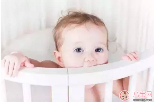 什么樣的嬰兒床好 如何選擇嬰兒床 什么樣的嬰兒床好 如何選擇嬰兒床