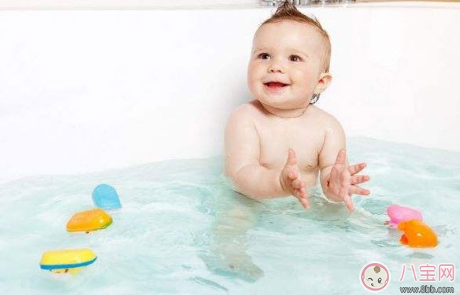 2017夏天寶寶洗澡要用沐浴露嗎 嬰兒用沐浴露洗澡好嗎 2017夏天寶寶洗澡要用沐浴露嗎 嬰兒用沐浴露洗澡好嗎