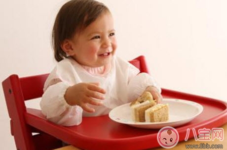 輔食工具哪些是必備的 寶寶好用實(shí)用的輔食工具有哪些