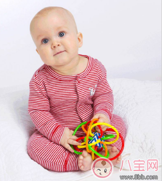 章子怡寶寶同款力推的chewbeads牙膠搖鈴 時(shí)尚又安全