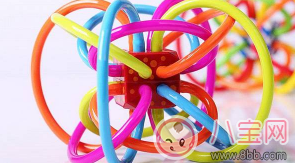 章子怡寶寶同款力推的chewbeads牙膠搖鈴 時(shí)尚又安全