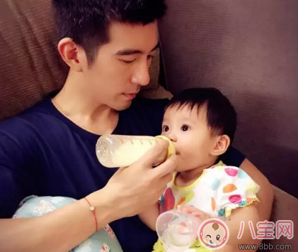 咘咘同款奶瓶 自然實(shí)感奶瓶貝親奶瓶