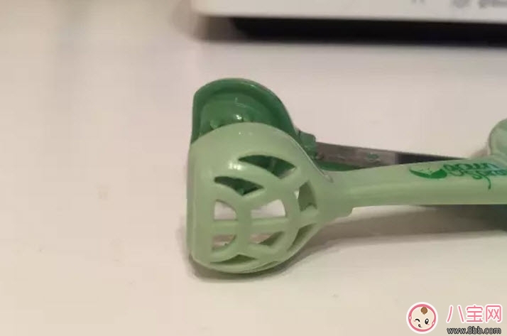 寶寶輔食剪刀什么牌子好 測評小綠芽 Gino Richell Tinybites 寶寶輔食剪刀什么牌子好 測評小綠芽 Gino Richell Tinybites