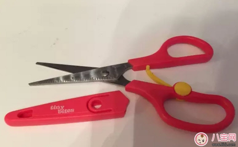 寶寶輔食剪刀什么牌子好 測評小綠芽 Gino Richell Tinybites 寶寶輔食剪刀什么牌子好 測評小綠芽 Gino Richell Tinybites