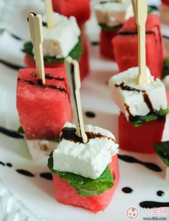 西瓜有哪些吃法西瓜怎么吃 西瓜的花樣吃法大全 西瓜有哪些吃法西瓜怎么吃 西瓜的花樣吃法大全