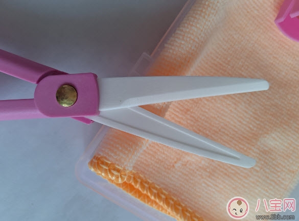 寶寶輔食剪刀有用嗎 嬰兒輔食剪刀測(cè)評(píng)(陶瓷輔食剪刀)