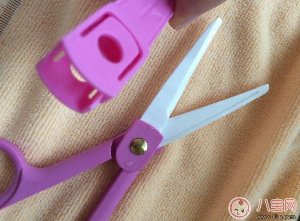 寶寶輔食剪刀有用嗎 嬰兒輔食剪刀測(cè)評(píng)(陶瓷輔食剪刀)