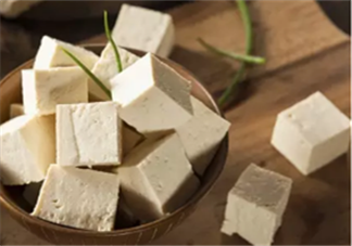 夏季寶寶愛出汗 來點豆腐輔食