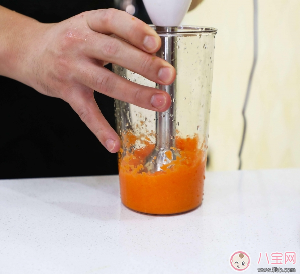 食欲大開的彩色面條：五彩時(shí)蔬鮮蝦面