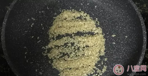 寶寶胃口不好還不愛(ài)喝水 夏天飲品糙米湯來(lái)解決