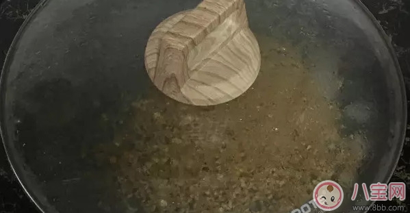 寶寶胃口不好還不愛(ài)喝水 夏天飲品糙米湯來(lái)解決