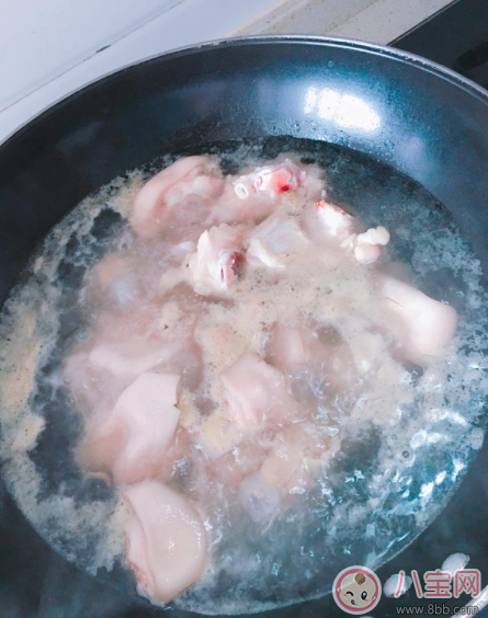 夏日沒胃口 來份椒鹽豬蹄下飯香 夏日沒胃口 來份椒鹽豬蹄下飯香