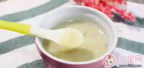 香蕉土豆搭配怎么做輔食 牛奶香蕉土豆泥米糊做法(圖文) 香蕉土豆搭配怎么做輔食 牛奶香蕉土豆泥米糊做法(圖文)