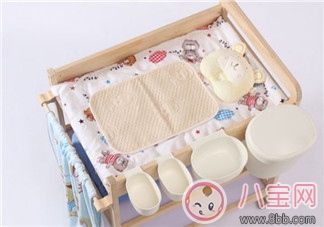 尿布臺可以用多久 寶寶尿布臺可以用到幾個月(至少3個月)