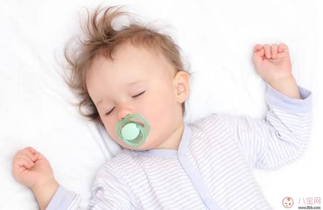 寶寶什么時(shí)間段睡覺更健康聰明 怎么讓寶寶睡的香