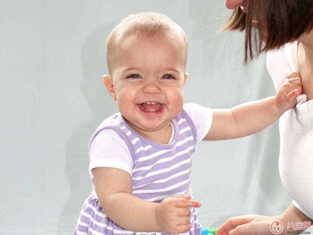 寶寶聽(tīng)力的異常現(xiàn)象 如何保護(hù)寶寶聽(tīng)力