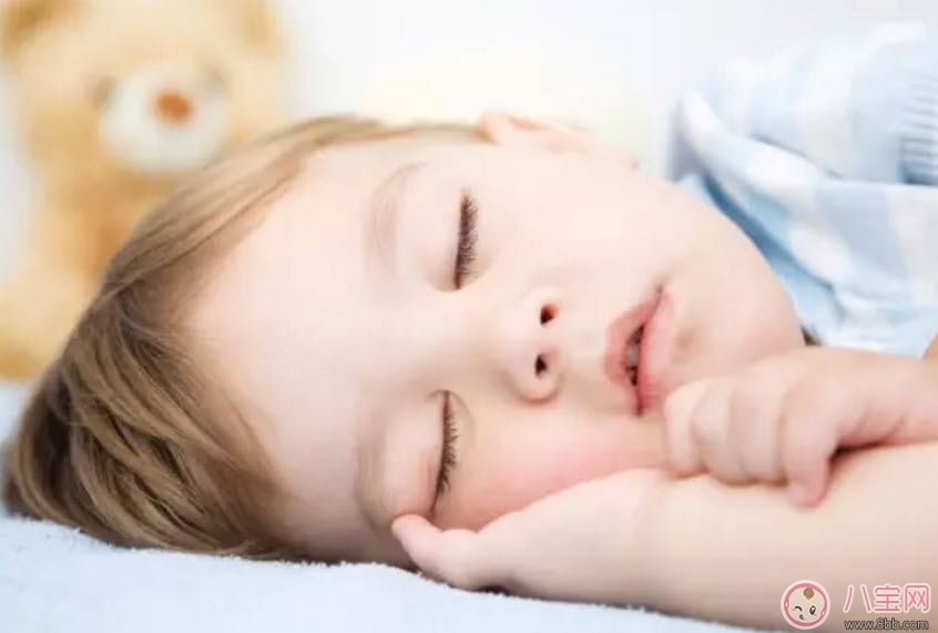 寶寶睡覺打鼾正常嗎 寶寶睡覺為什么會(huì)打呼嚕 寶寶睡覺打鼾正常嗎 寶寶睡覺為什么會(huì)打呼嚕
