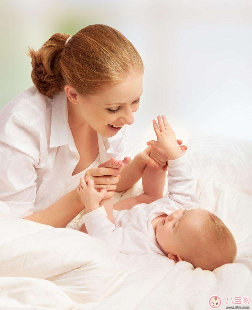 秋季寶寶怎么曬太陽更健康 寶寶曬太陽注意事項(xiàng) 秋季寶寶怎么曬太陽更健康 寶寶曬太陽注意事項(xiàng)