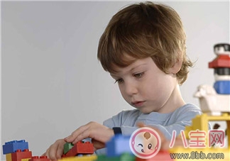 如何訓(xùn)練寶寶嗅覺、味覺發(fā)育 訓(xùn)練有哪些注意事項