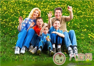 國慶節(jié)帶寶寶旅行應(yīng)該穿什么衣服？旅行物品需哎喲準(zhǔn)備哪些？