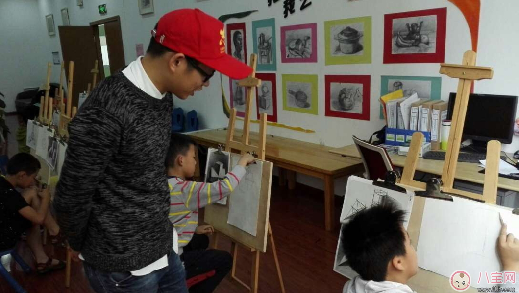 孩子學(xué)習(xí)興趣班半途而廢怎么辦 堅持一門興趣到底是最好的辦法 孩子學(xué)習(xí)興趣班半途而廢怎么辦 堅持一門興趣到底是最好的辦法