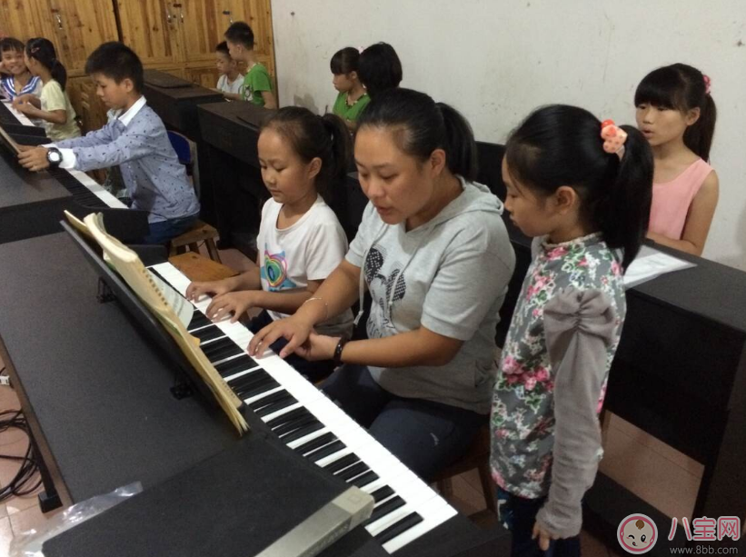 孩子學(xué)習(xí)興趣班半途而廢怎么辦 堅持一門興趣到底是最好的辦法 孩子學(xué)習(xí)興趣班半途而廢怎么辦 堅持一門興趣到底是最好的辦法