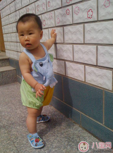 看到孩子想走路 這樣幫才是真的到位