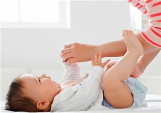 嬰幼兒發(fā)燒如何正確護理 退燒藥你用對了嗎